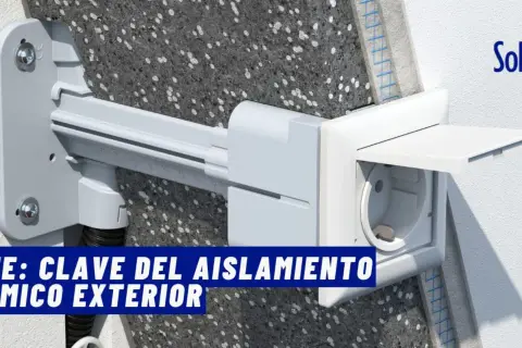 Perfil de arranque SATE Solera, esencial para un aislamiento térmico exterior eficiente.