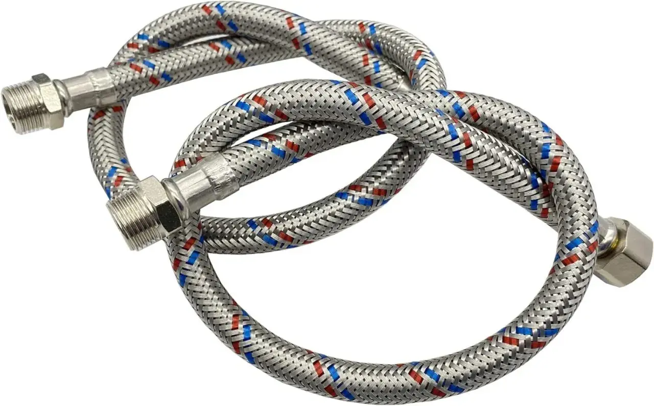 Latiguillo grifo con trenzado metálico y marcas rojas/azules. Ideal para conocer las medidas exactas de conexión.