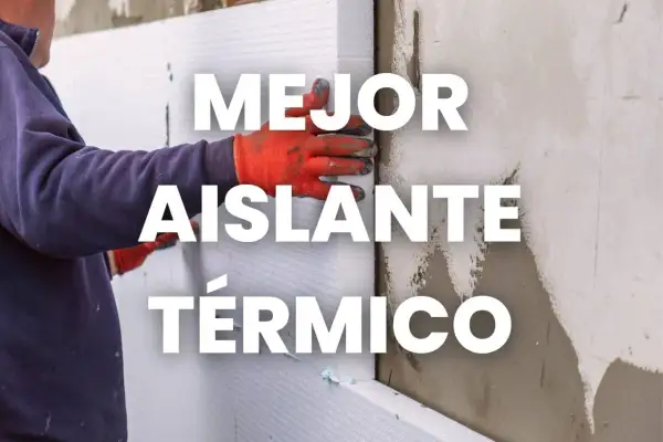 Man installing insulation panels. Focus on materials with low transmitancia térmica for better energy efficiency.